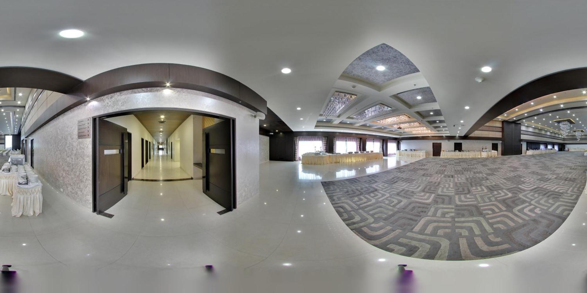 Narayani Heights, Ahmedabad Hotel Exterior photo