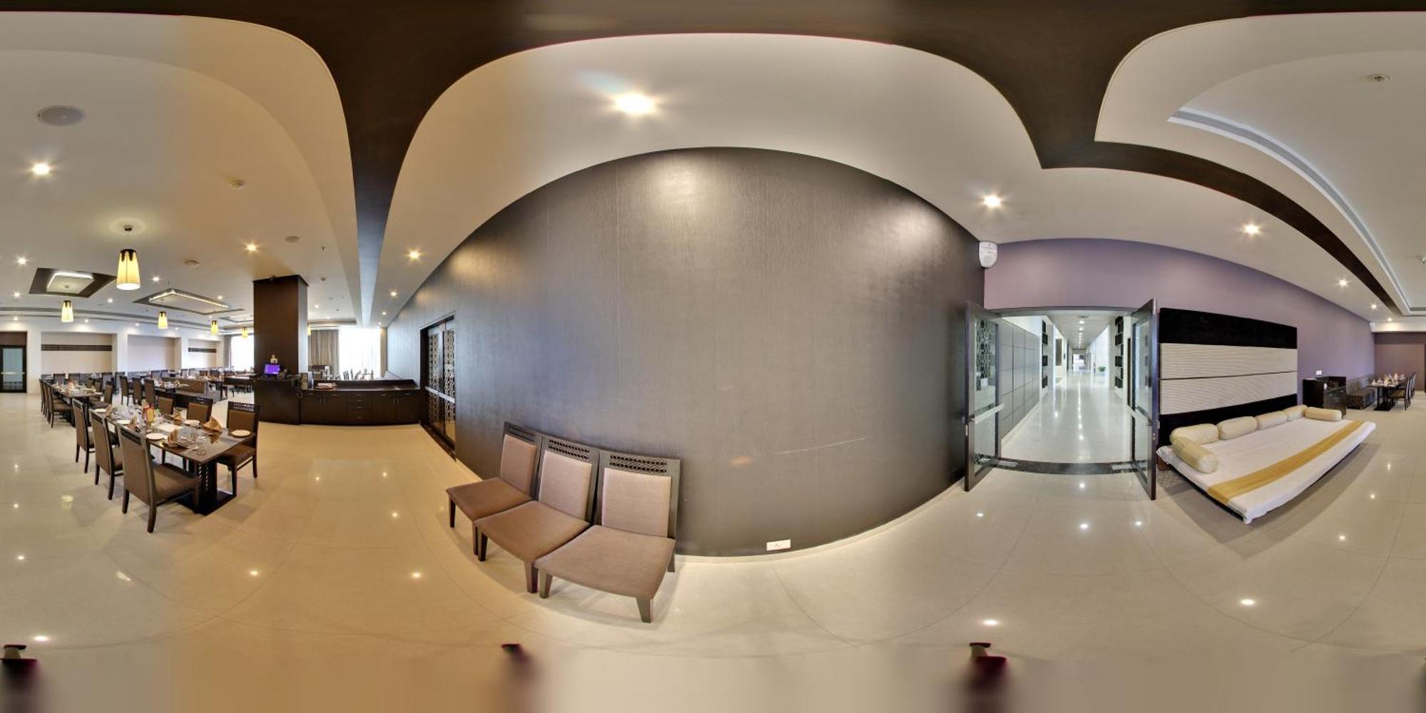 Narayani Heights, Ahmedabad Hotel Exterior photo