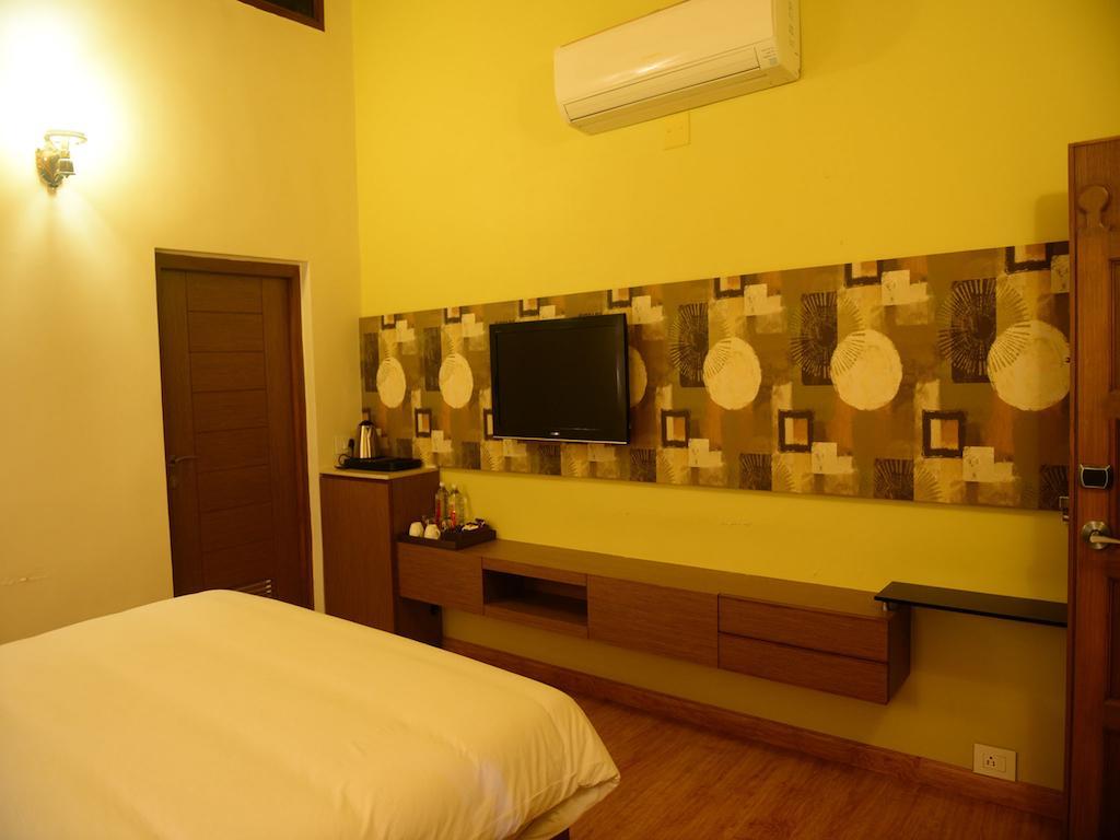 Narayani Heights, Ahmedabad Hotel Exterior photo